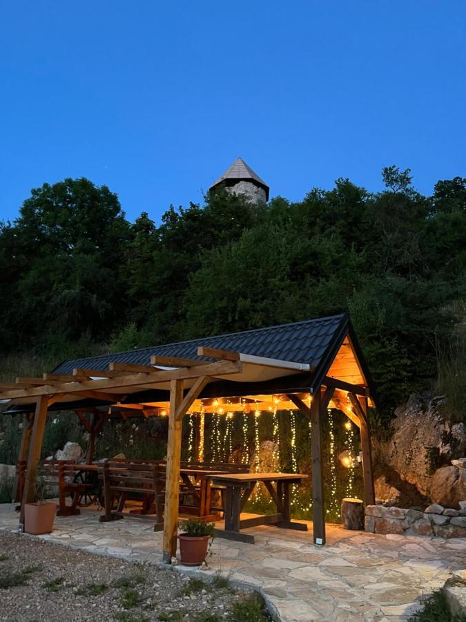 Villa Koliba 30Svibnja à Perusic Extérieur photo