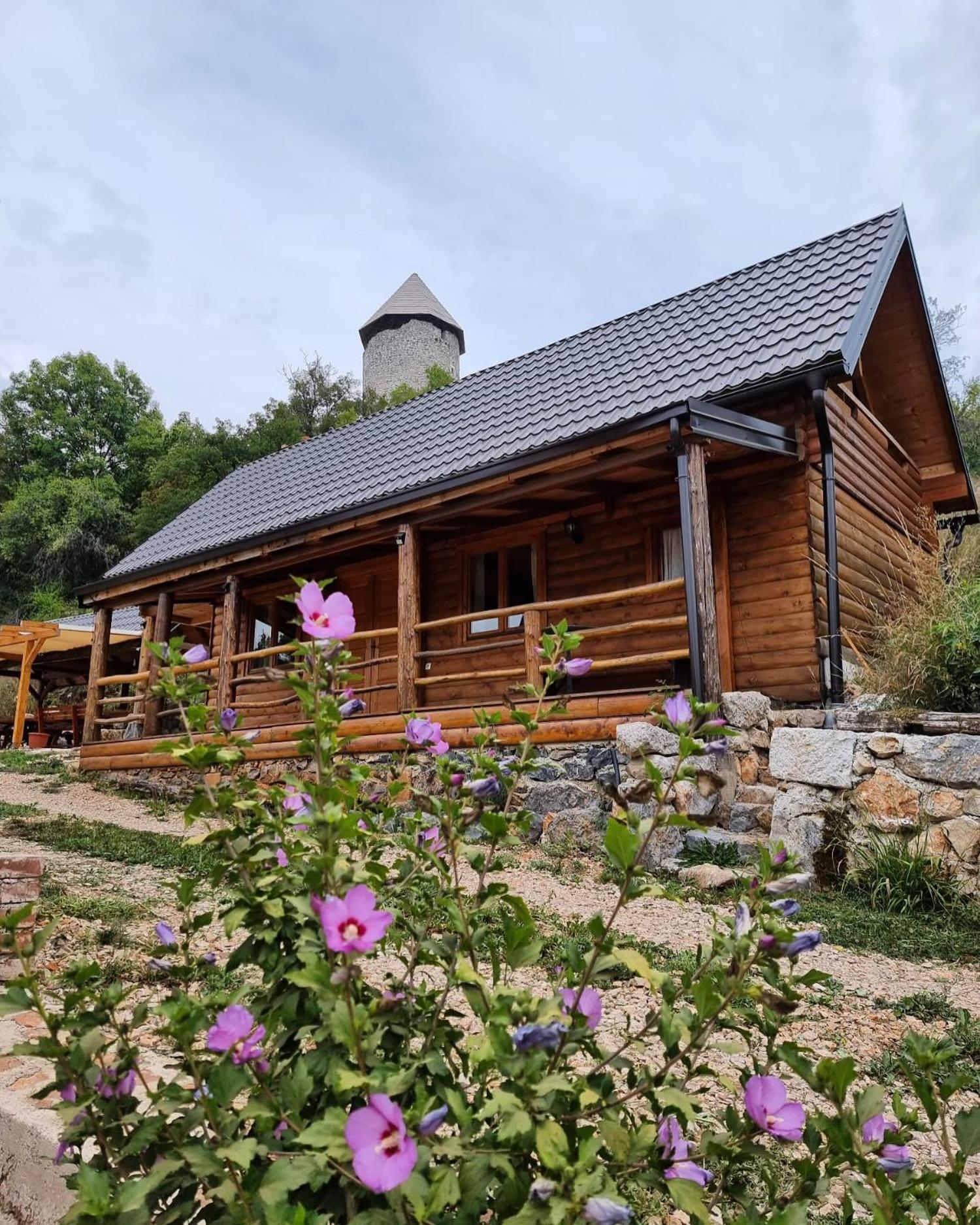 Villa Koliba 30Svibnja à Perusic Extérieur photo